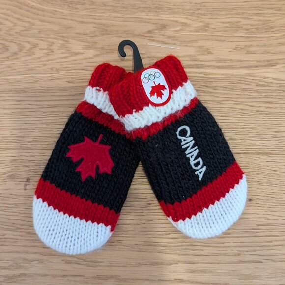 ๐ 2 for 20 ๐ Hudson's Bay Canada Thumbless Infant Mittens - Picture 2 of 2
